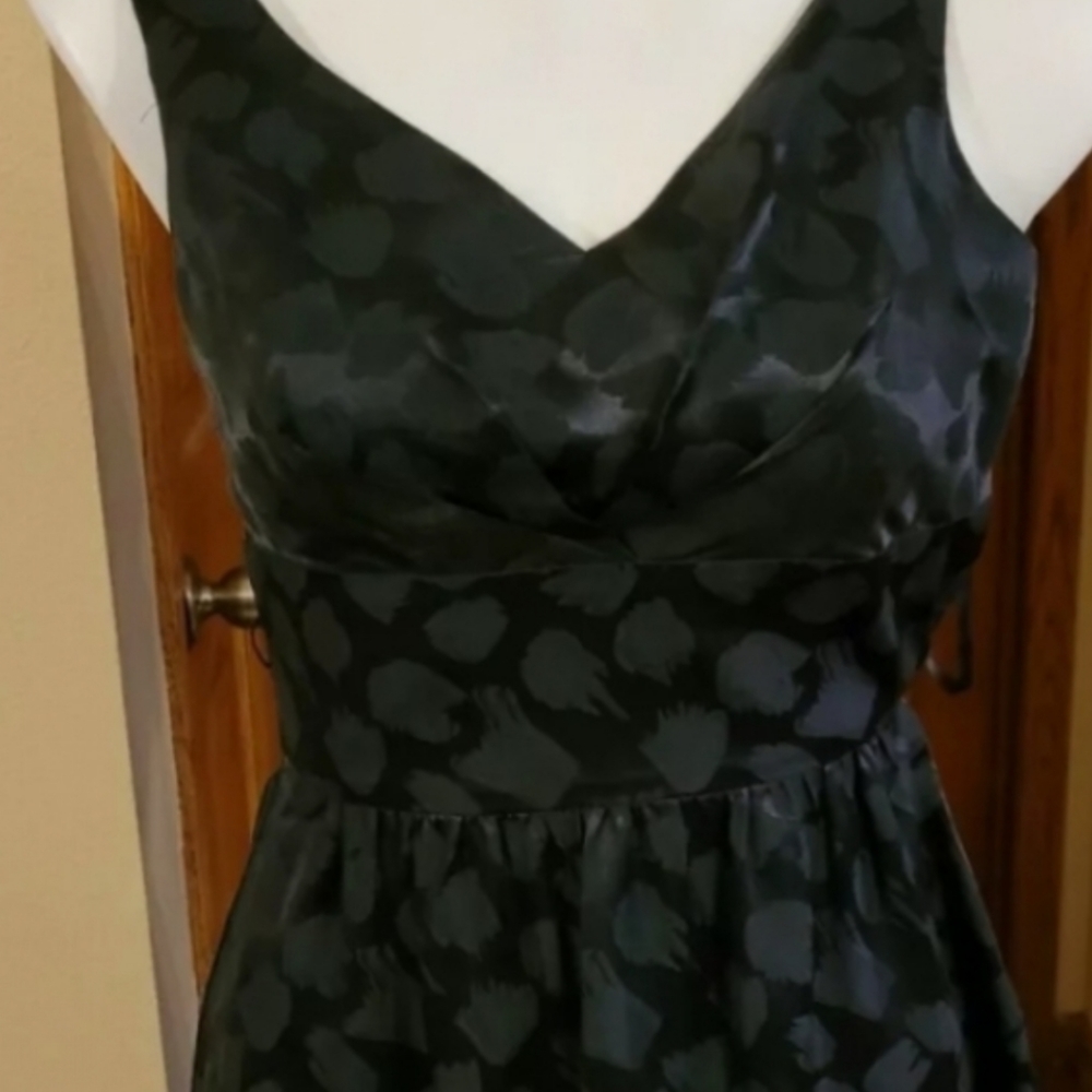 NWT White House Black Market Silk Black Dress Size 6 - Picture 3 of 16